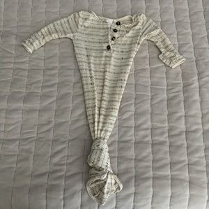 LIKE NEW! Lou Lou & Company 3-6 Months Laken Gown (Cream/Gray Print)